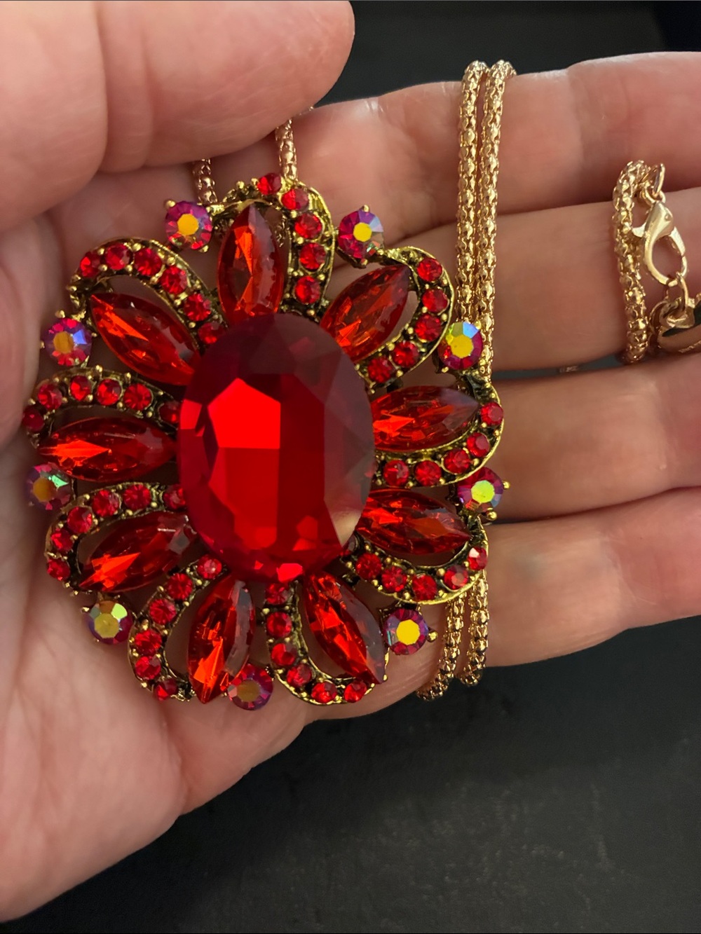 Gold-Setting Red Crystal Flower Pendant Necklace, and Brooch